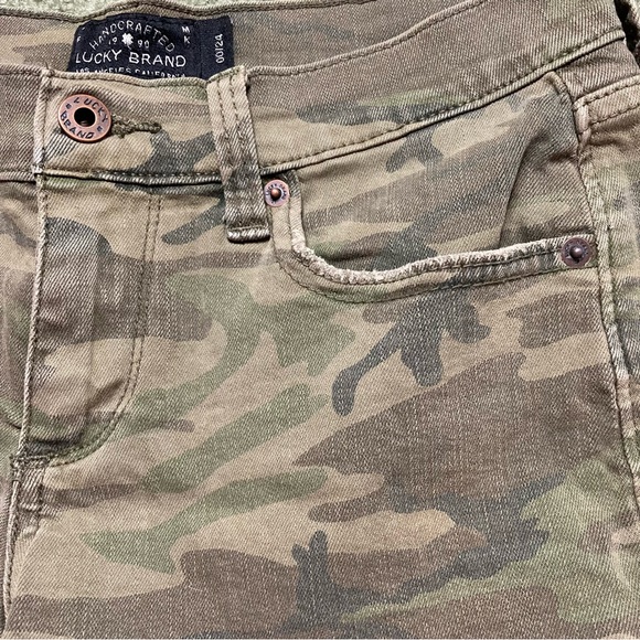 Lucky Brand Women's Green Camouflage Jean Shorts - Picture 2 of 14